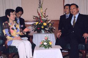 Kawaguchi talks with Tang in Thai resort of Cha-am